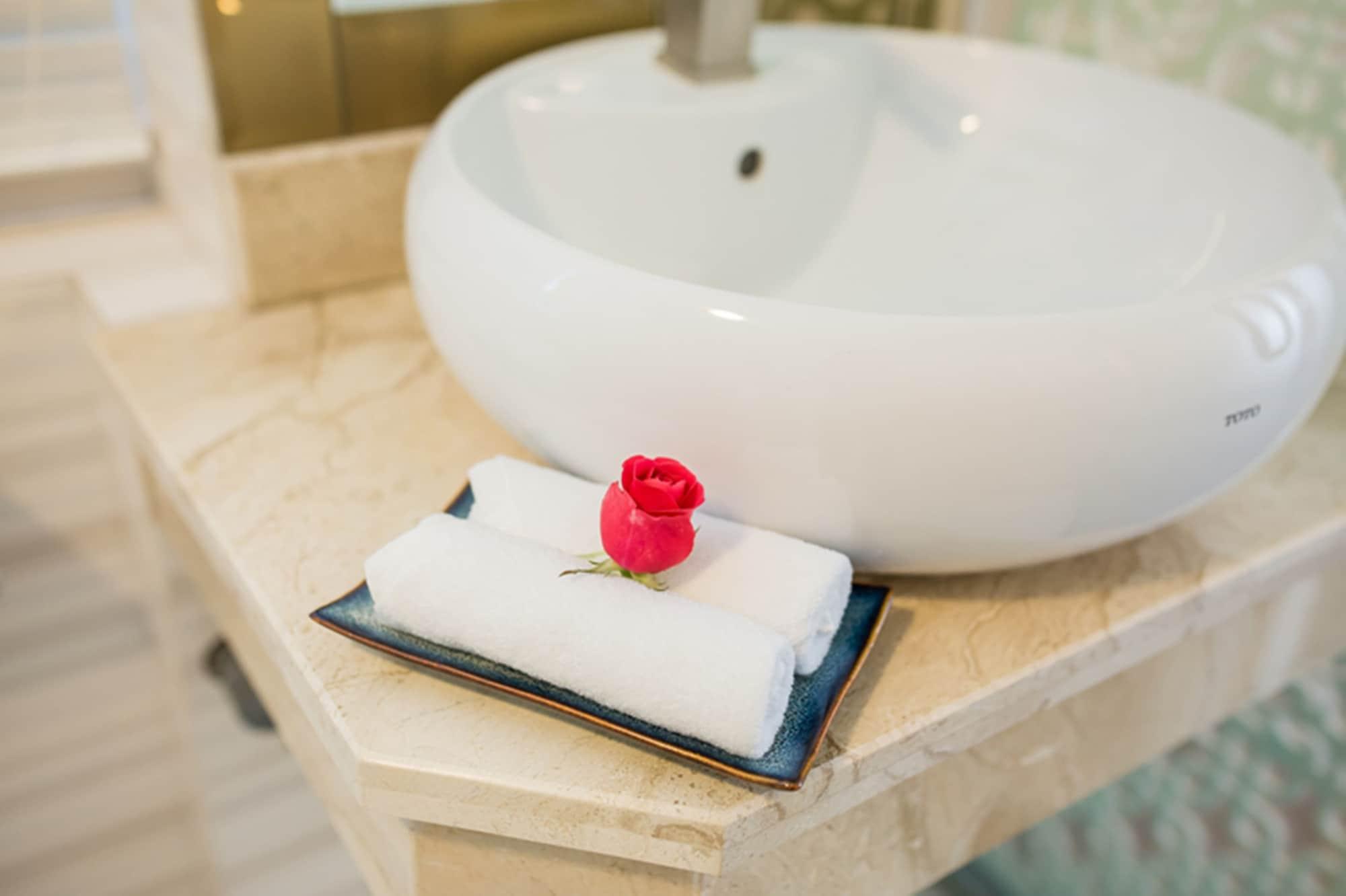 Little Hanoi Deluxe Hotel Экстерьер фото